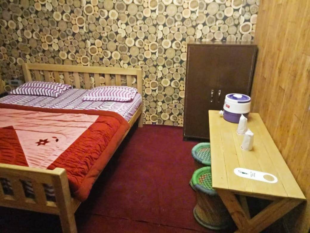 bamboo cottage in pangot