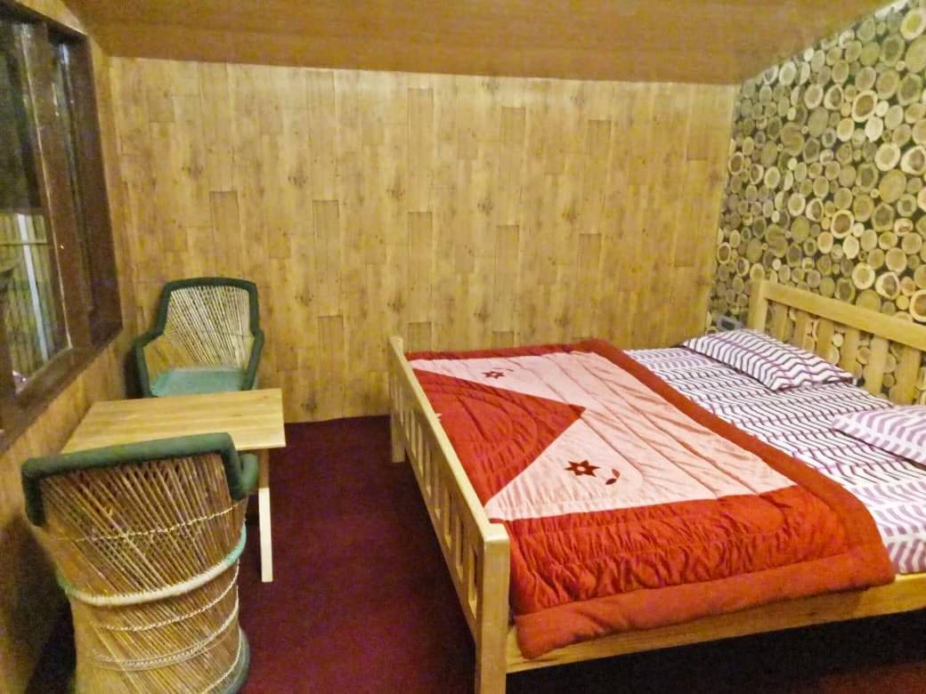 best luxury resort in pangot